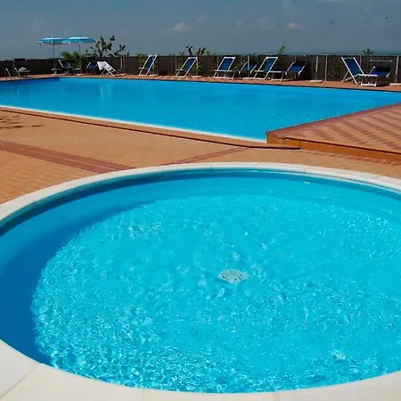 شقة Sleeps 3 Pool Wifi *
