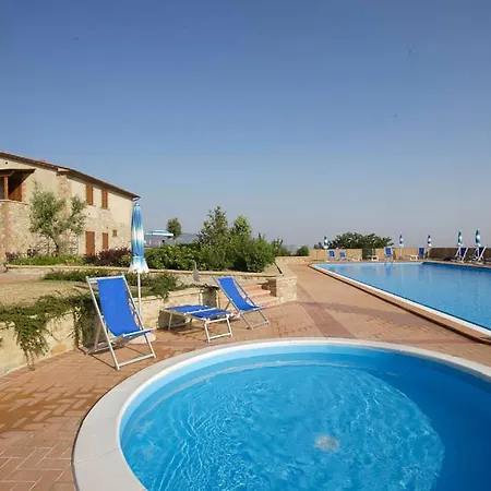 Sleeps 3 Pool Wifi شقة